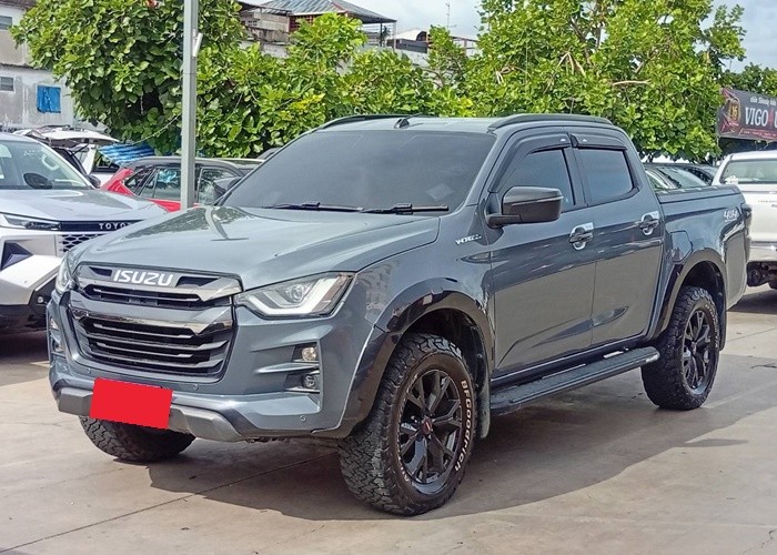 ISUZU
             
                 for Sale for Sale